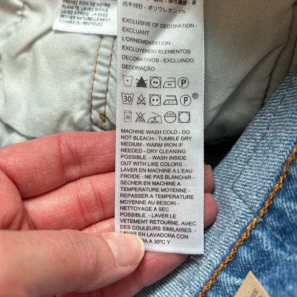 NWT Levi’s 501 Shorts - Picture 8 of 9